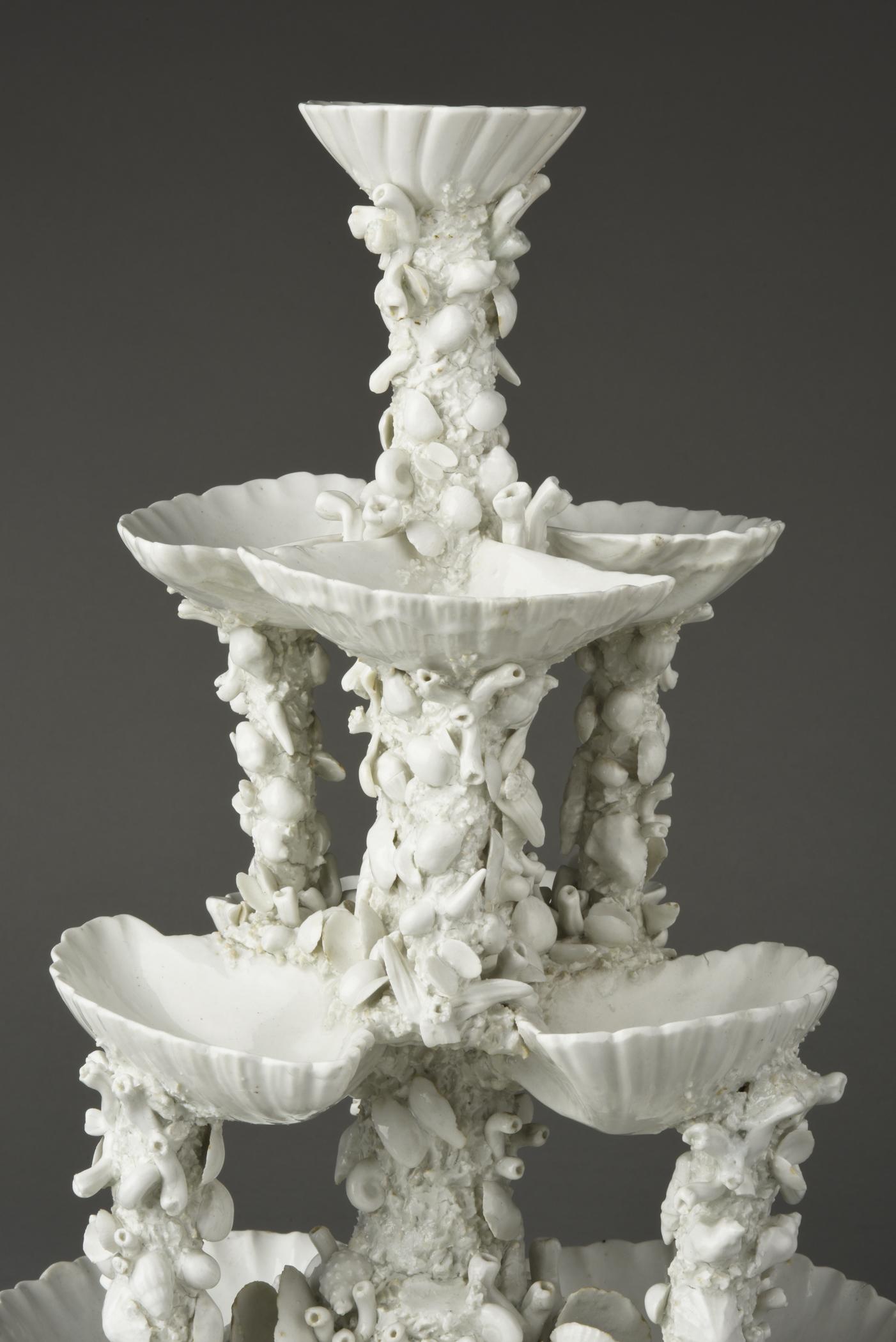 2018.0004 Centerpiece, detail 1