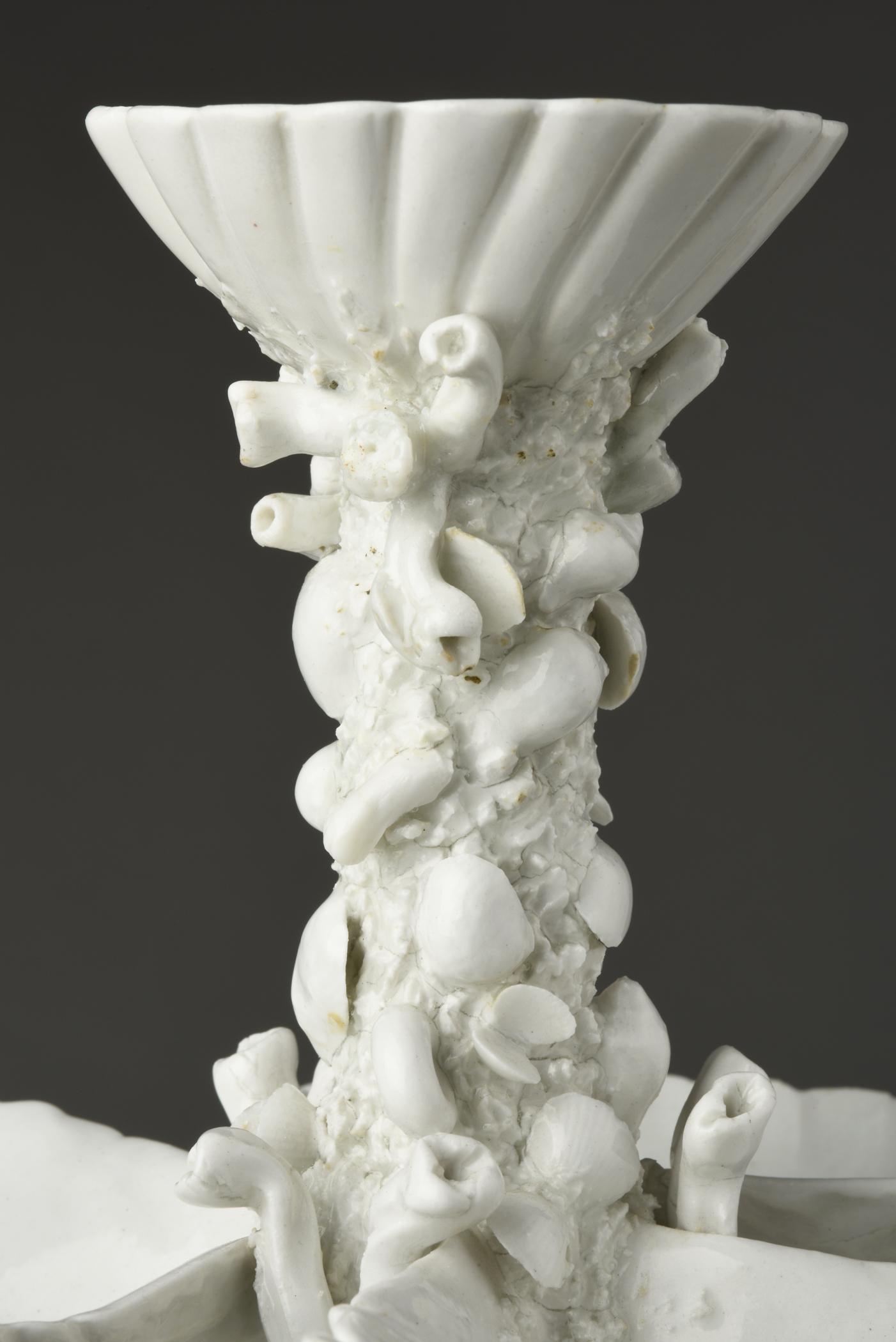 2018.0004 Centerpiece, detail 2