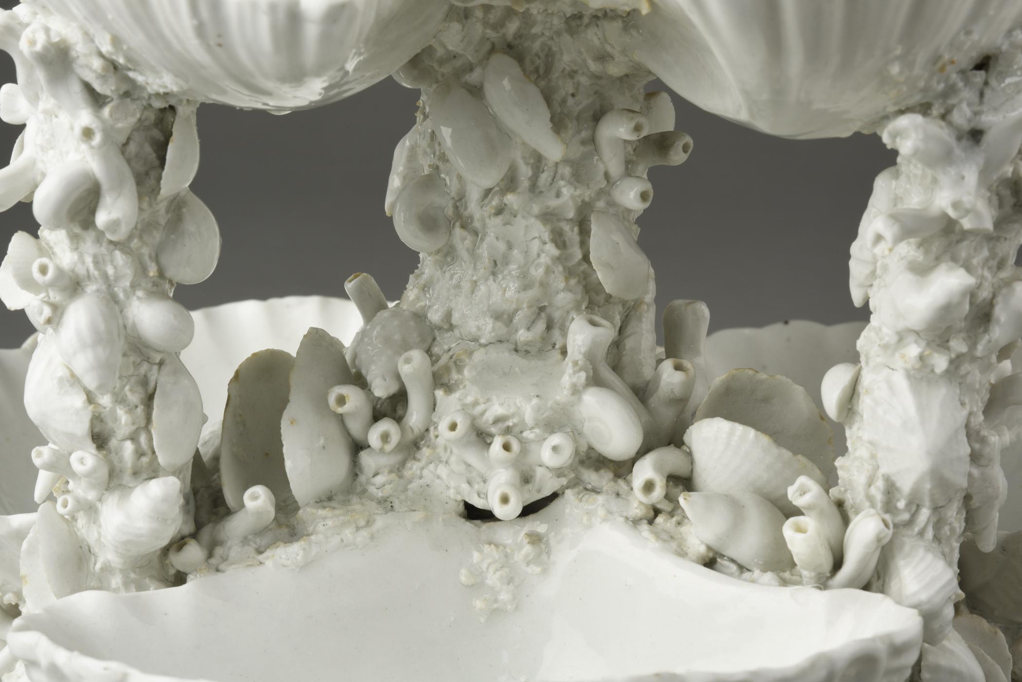 2018.0004 Centerpiece, detail 3
