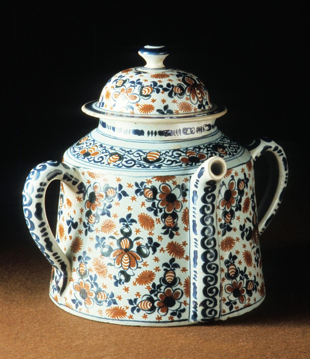 1959.1899 a, b Posset Pot