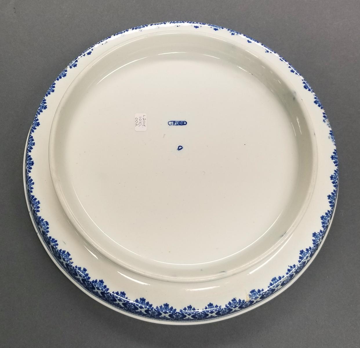 2018.0006.002 Tray, underside