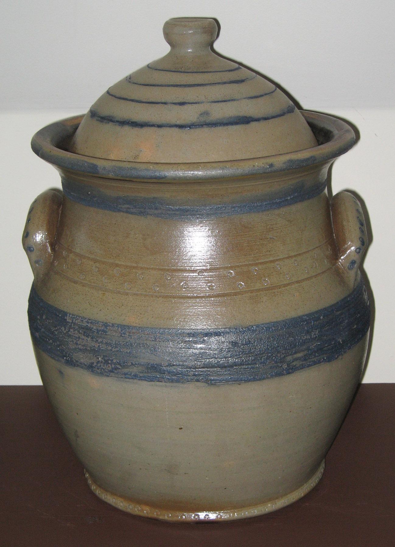 1959.1916 A, B Jar and cover