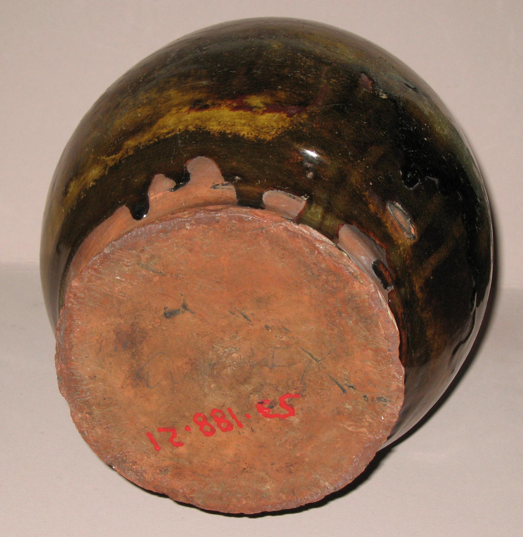 1953.0188.021 Earthenware jug or bottle (bottom)