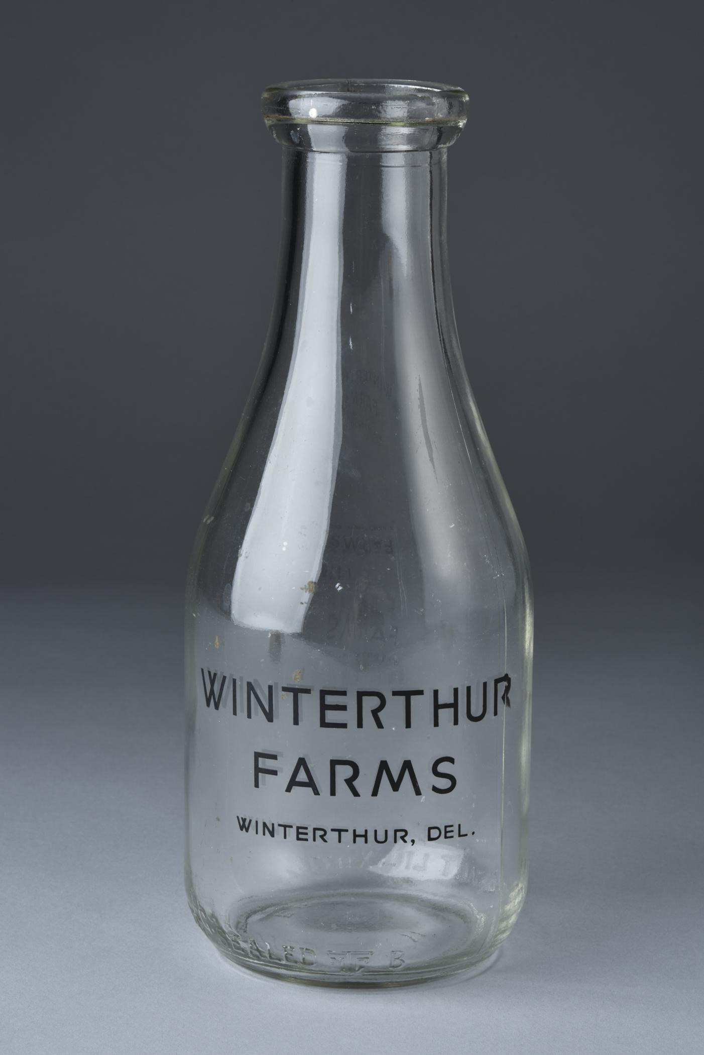 2019.0012 D Bottle, view 1