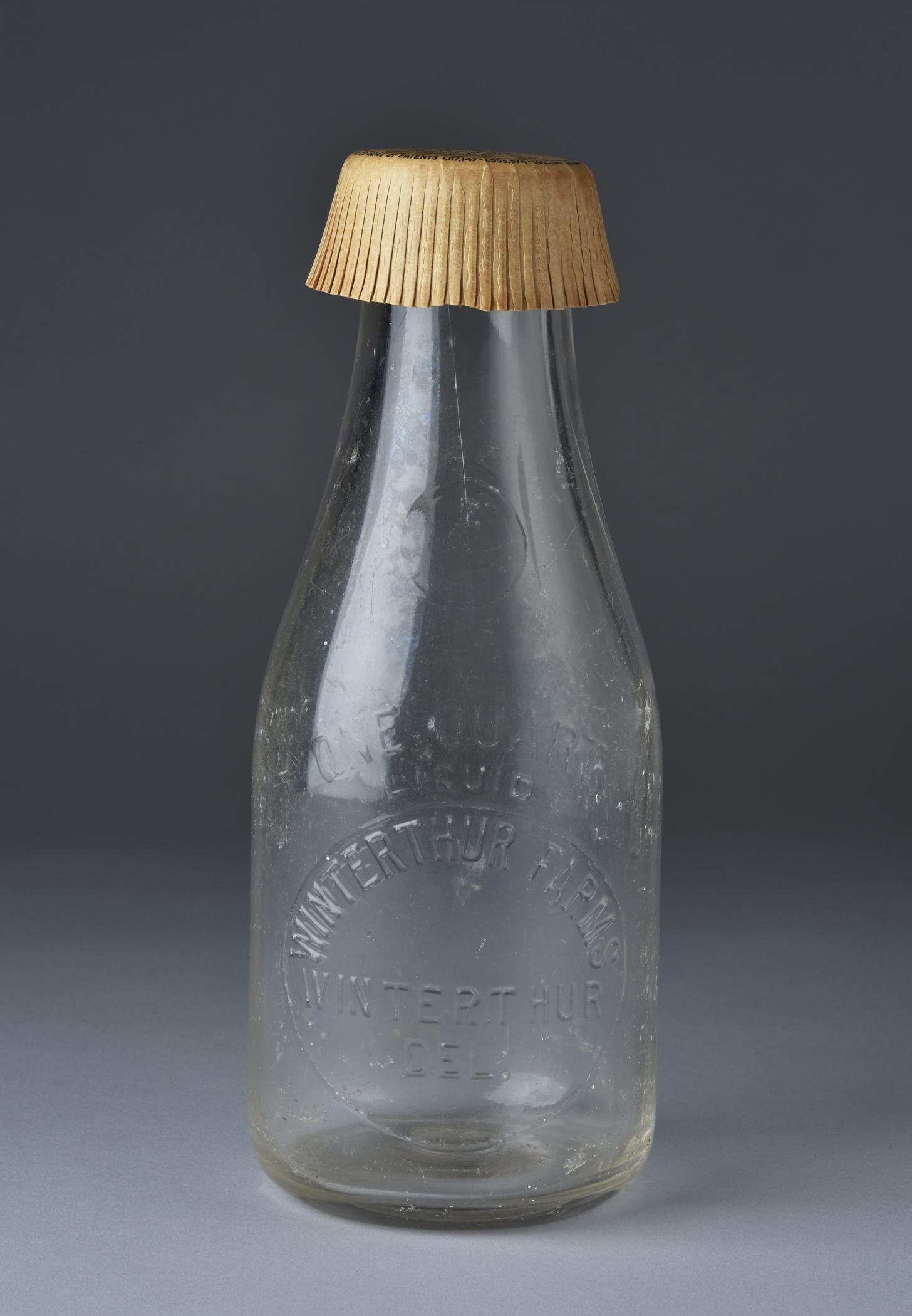 2019.0008 A Bottle, B Cover, view 1