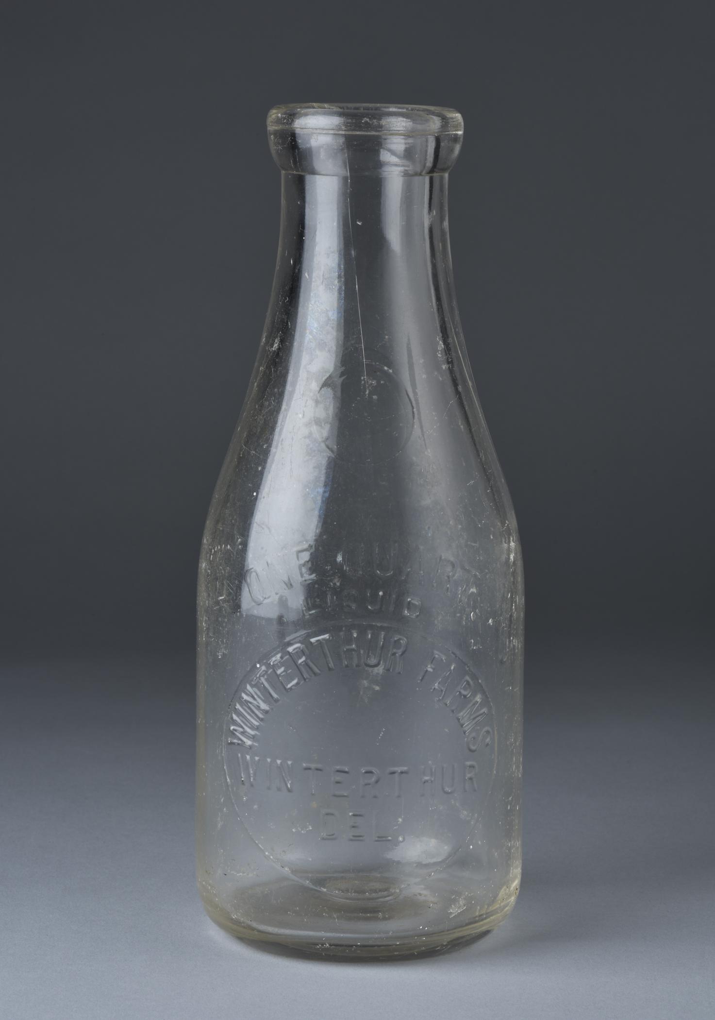 2019.0008 A Bottle, view 1