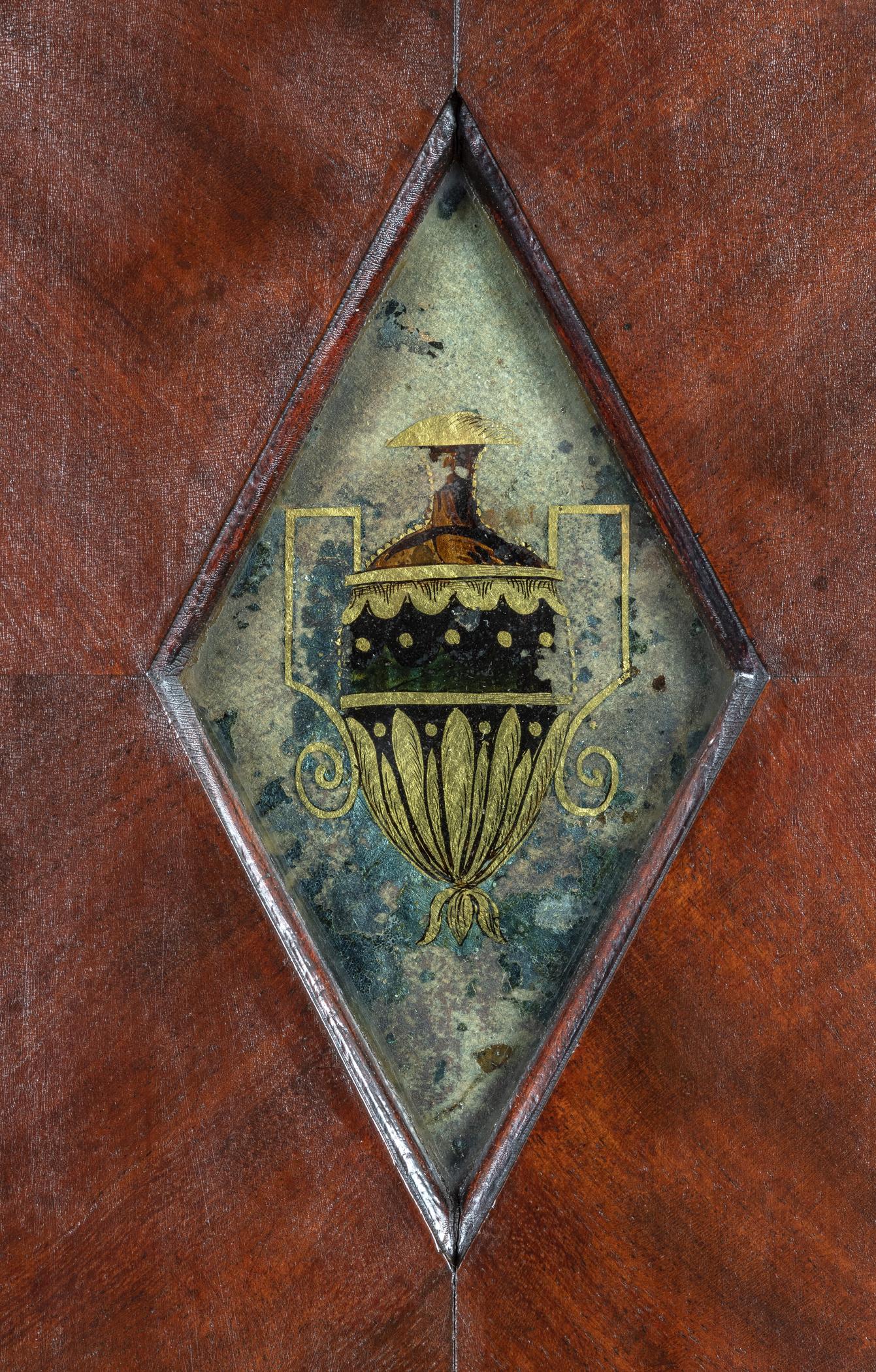 2019.0014.001 Secretary and bookcase, detail 9