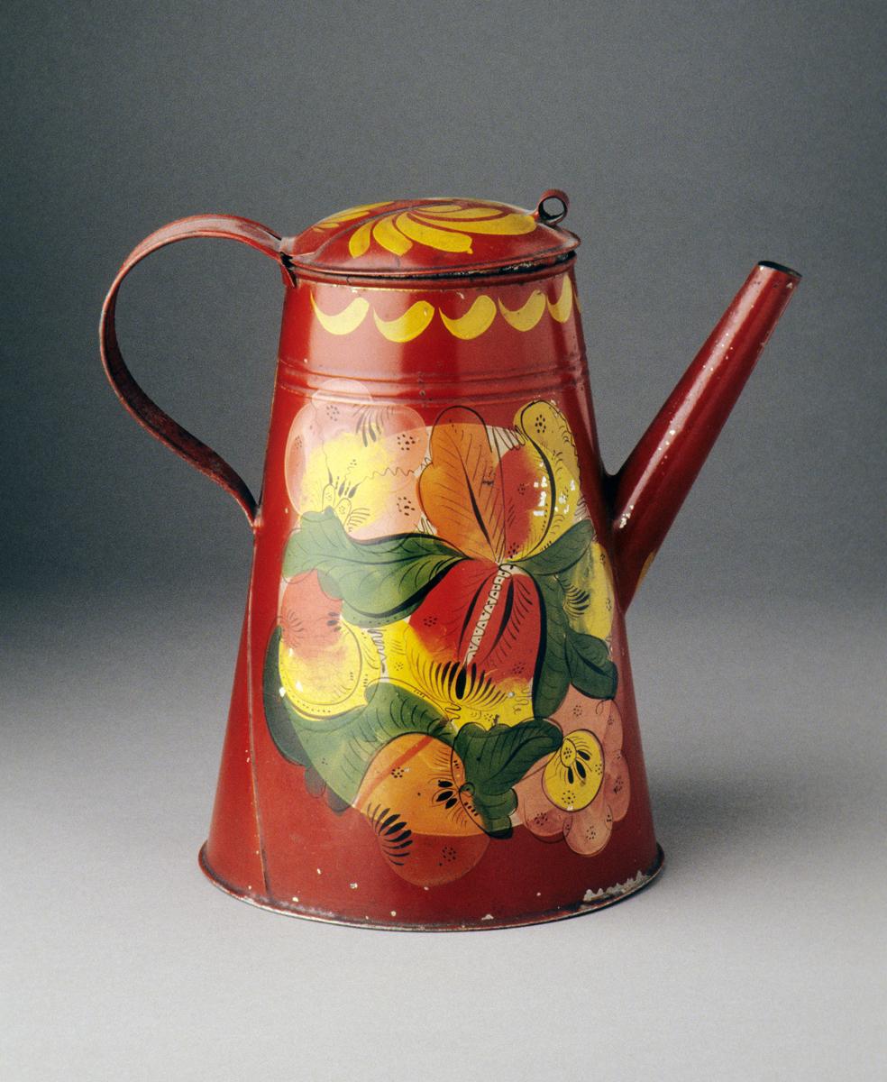 1959.2072 Teapot, View 2