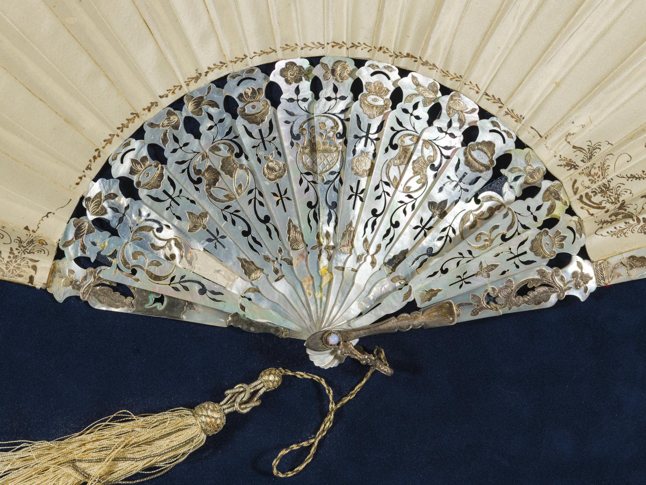 2019.0014.004 Fan, detail 2