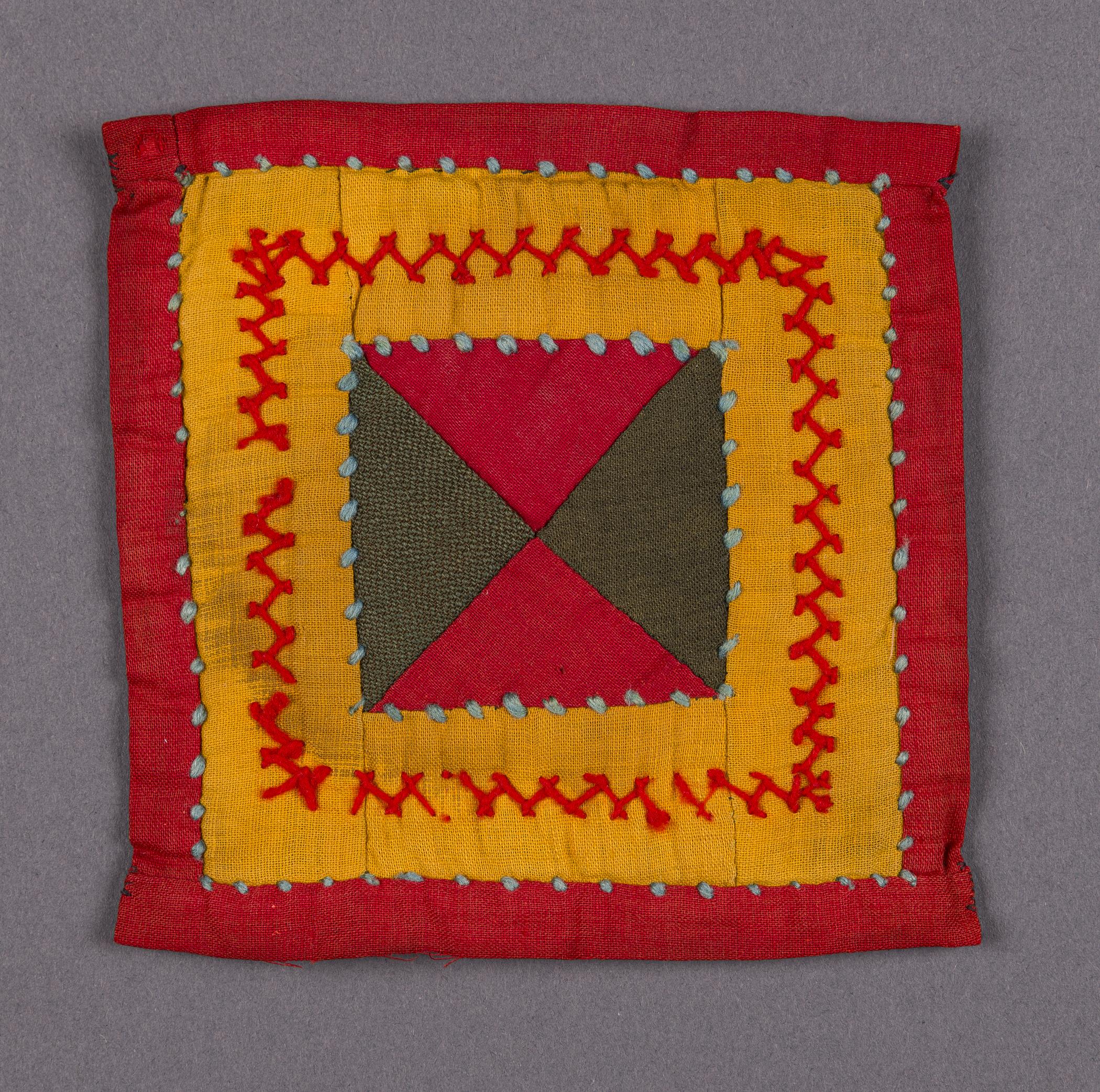 2019.0032.005 Pot holder, view 1