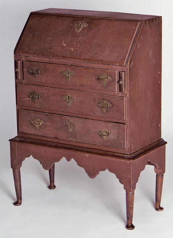 1959.2114 Desk, Desk on frame