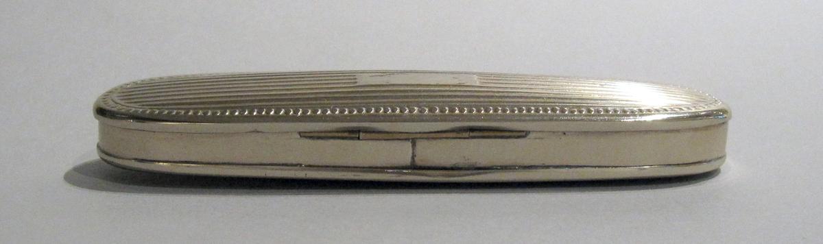1959.2122 B Silver Spectacles Case back
