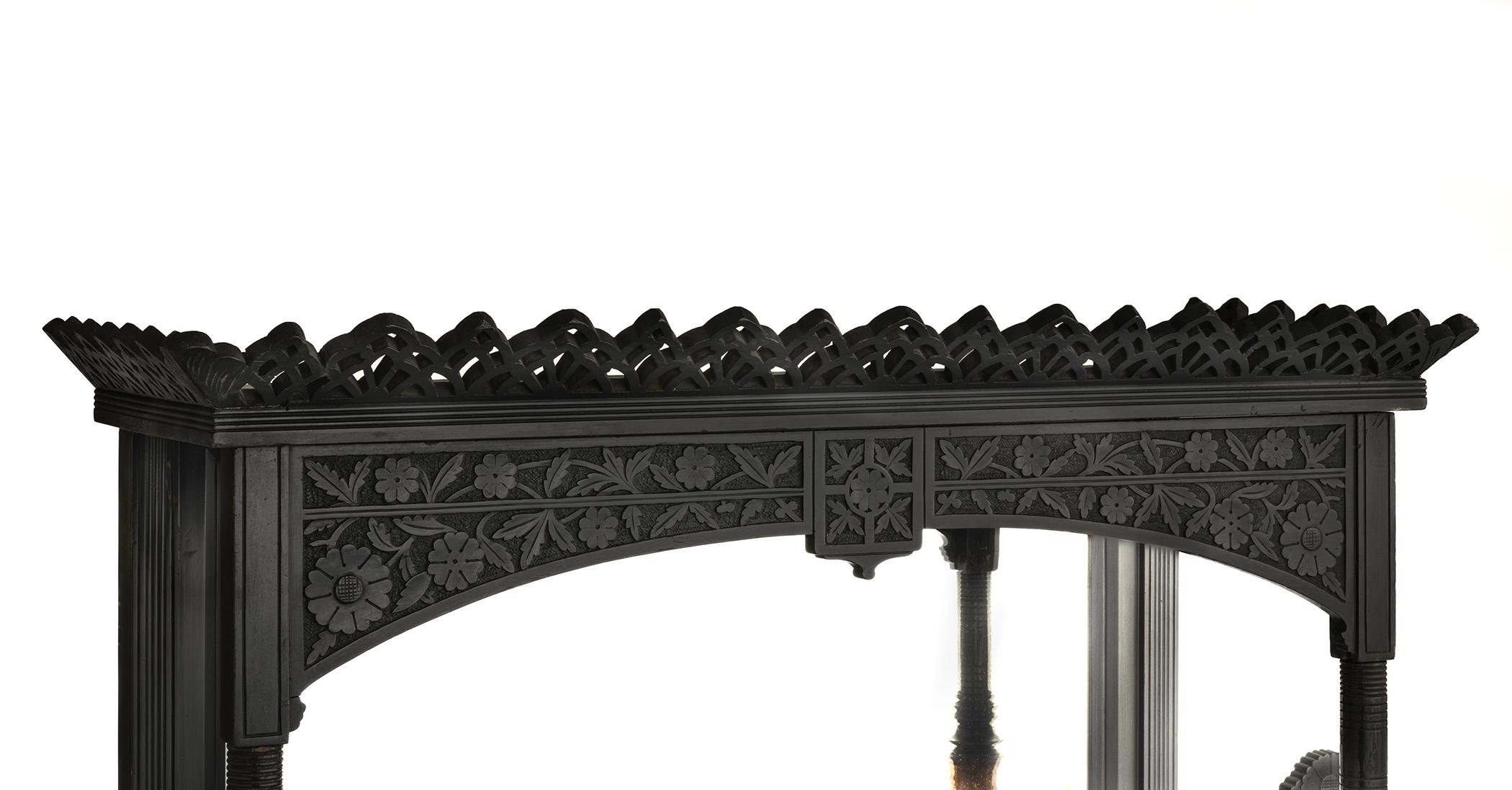 2019.0028 A Etagere, detail 1