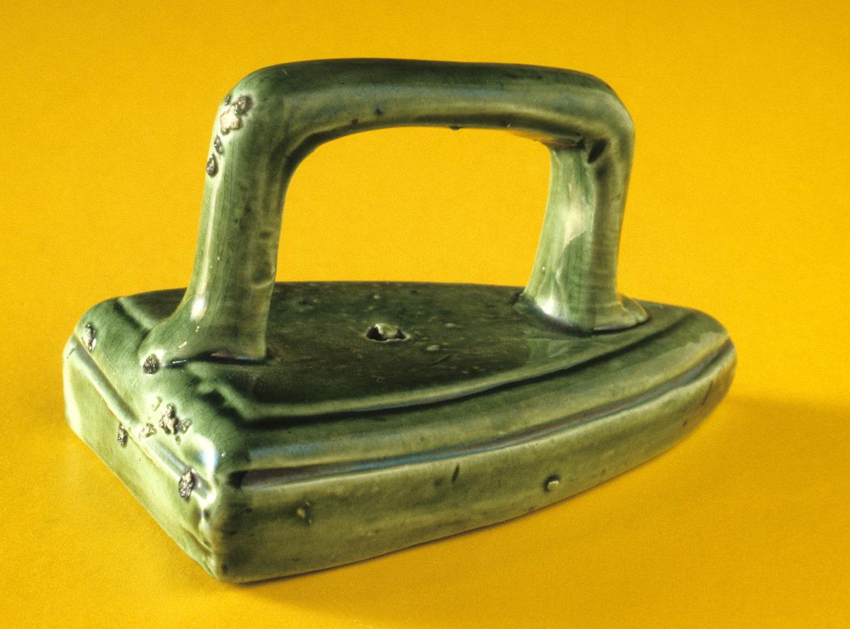 1959.2141 Figure, Iron