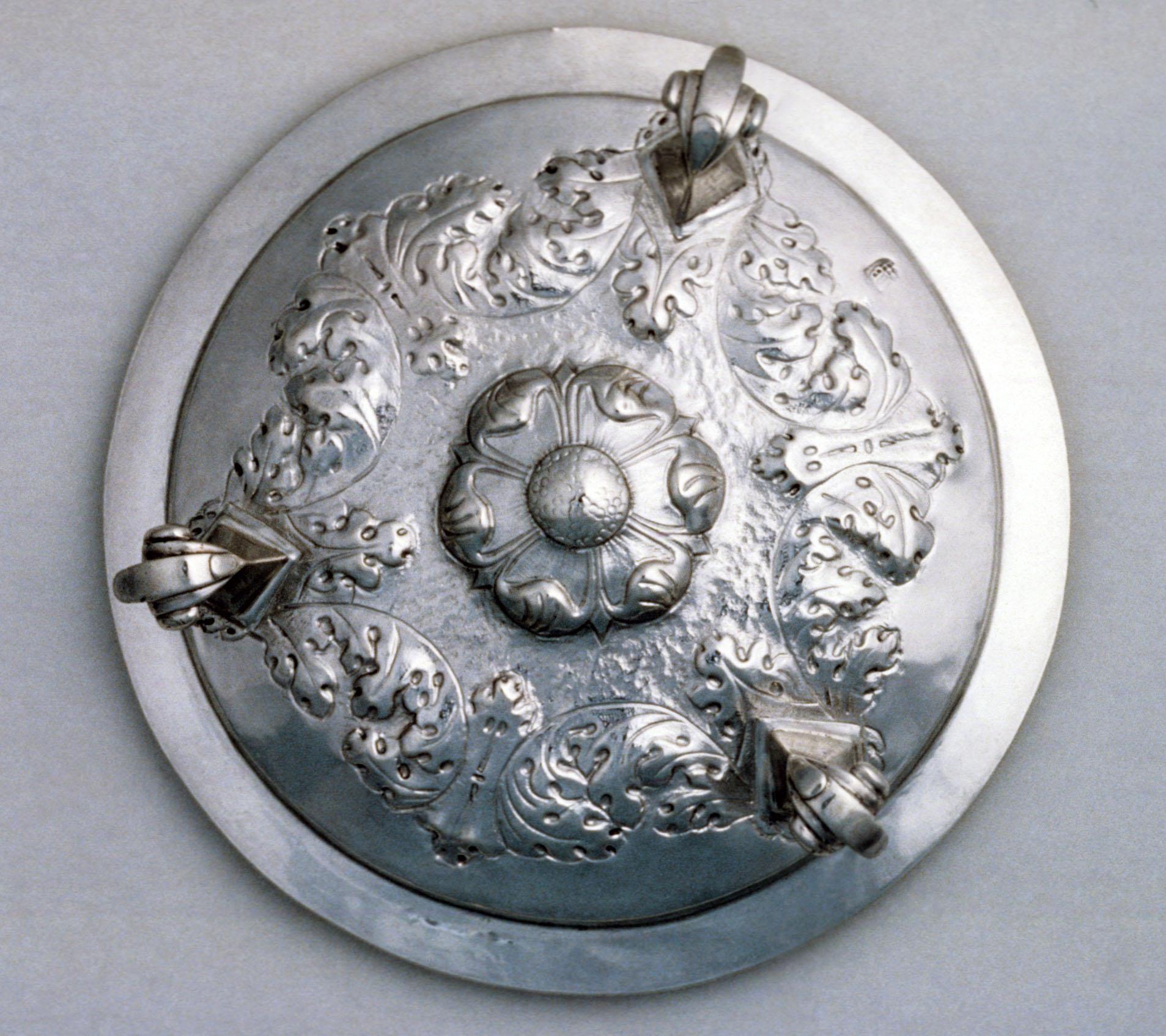 1959.2298 A, B Cup, Two-handled cup, view 2