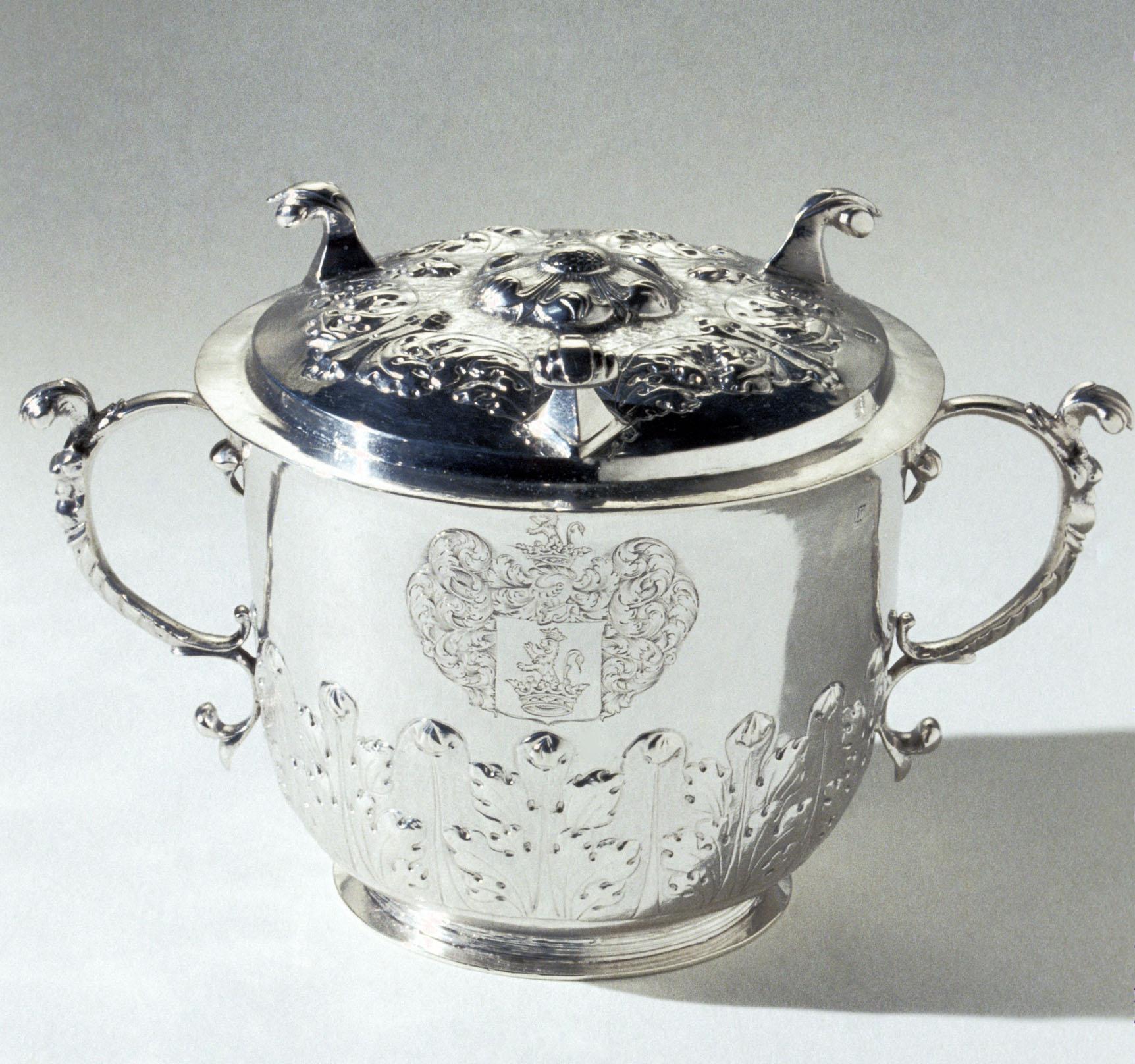 1959.2298 A, B Cup, Two-handled cup, view 3