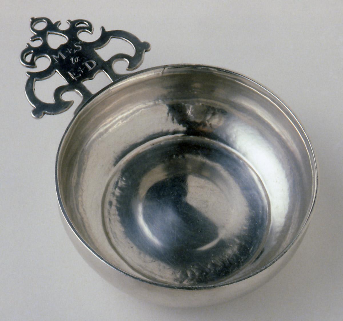 1959.2302 Porringer