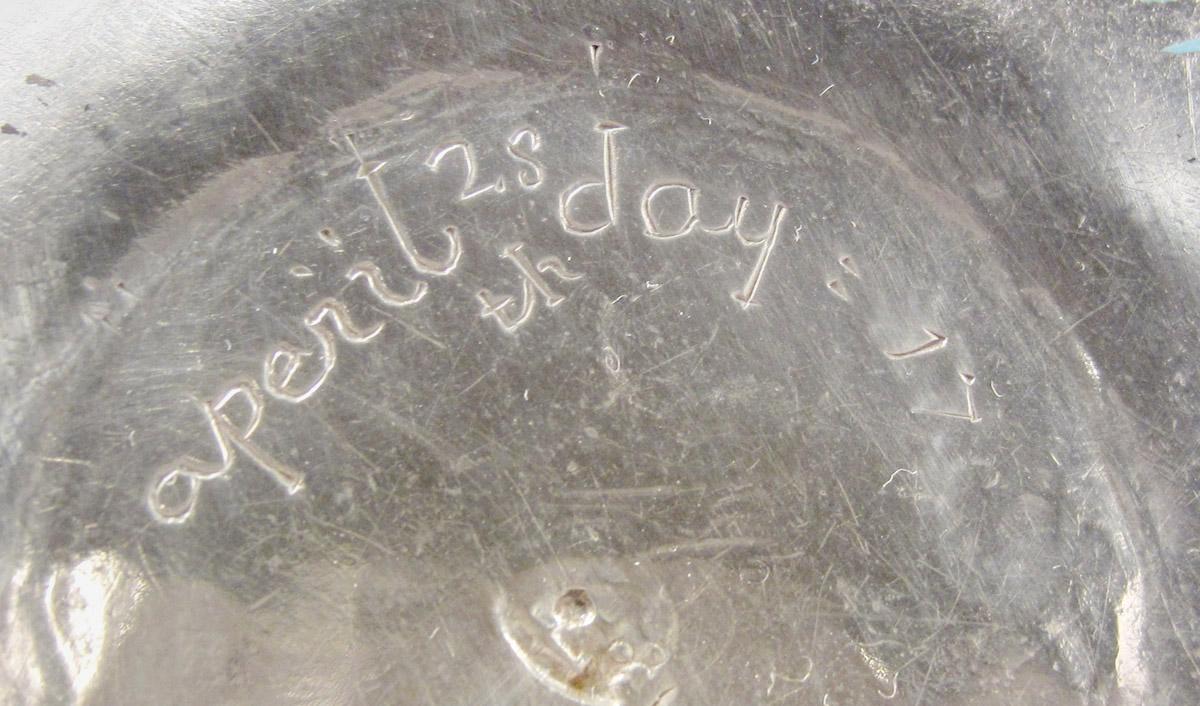 1959.2302 Porringer, engraving 2