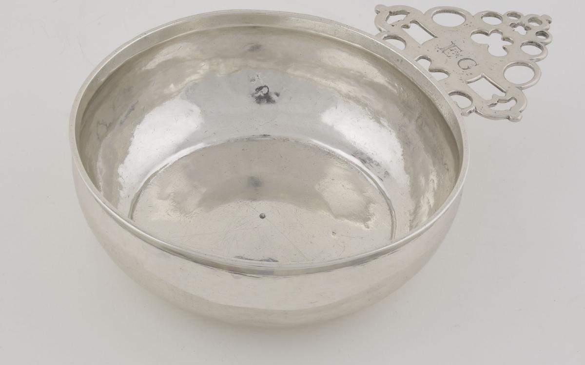 1959.2303 Silver Porringer