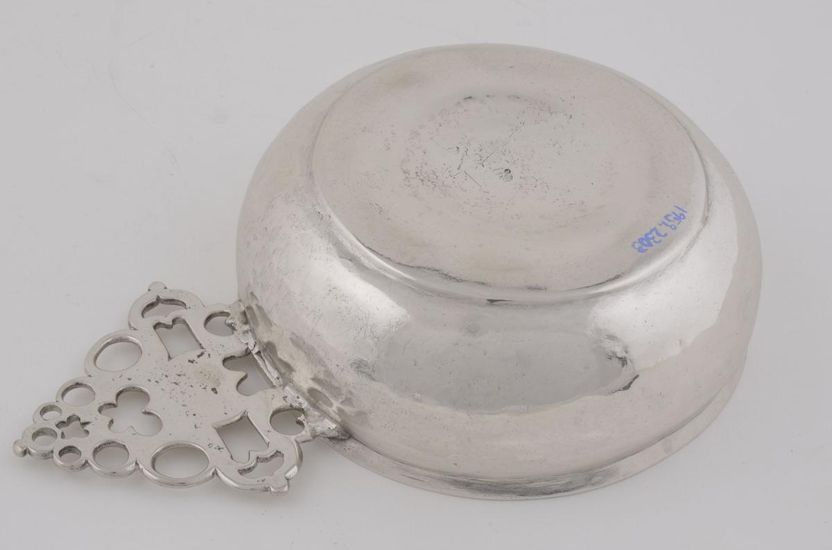 1959.2303 Silver Porringer, View 2