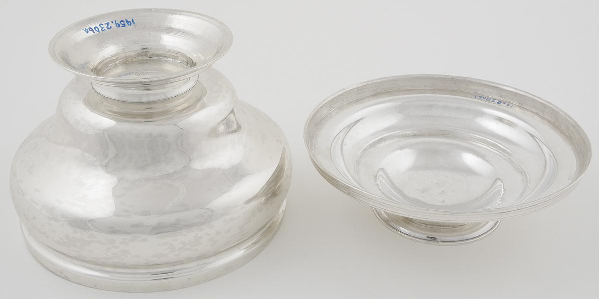 1959.2306 A, B Silver Sugar Bowl uderside