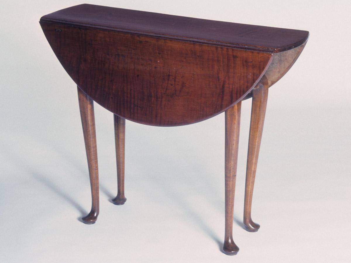 1959.2319 Table