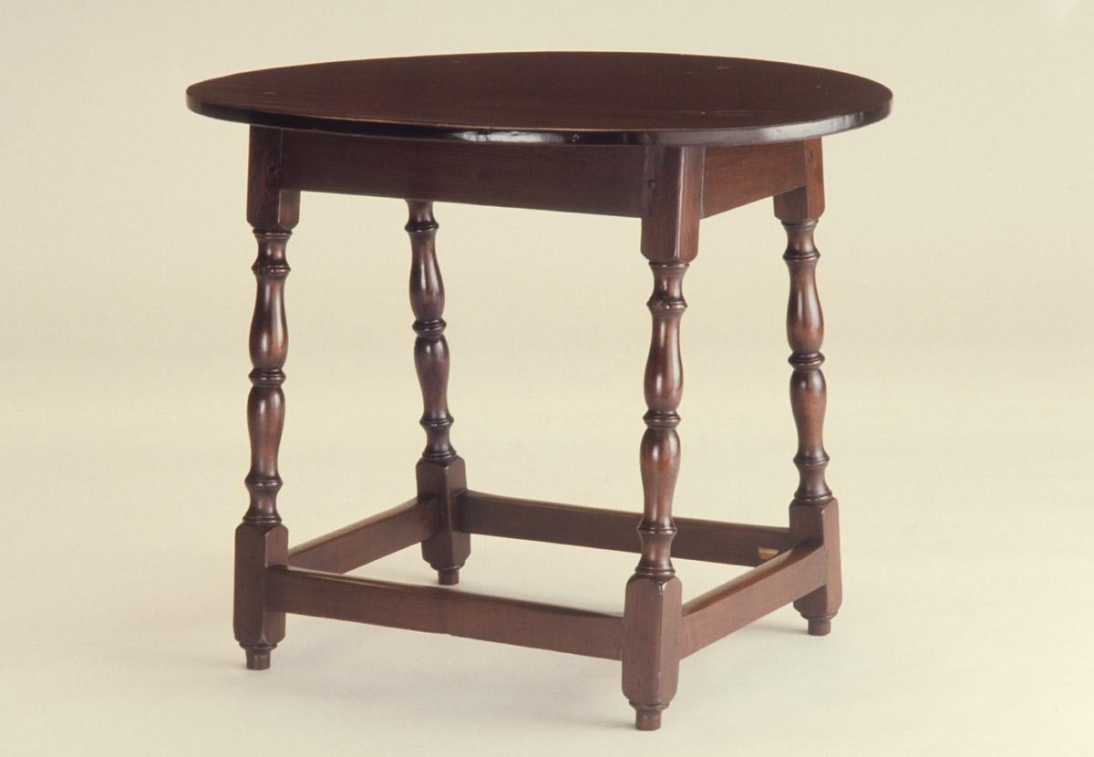 1959.2326 Table