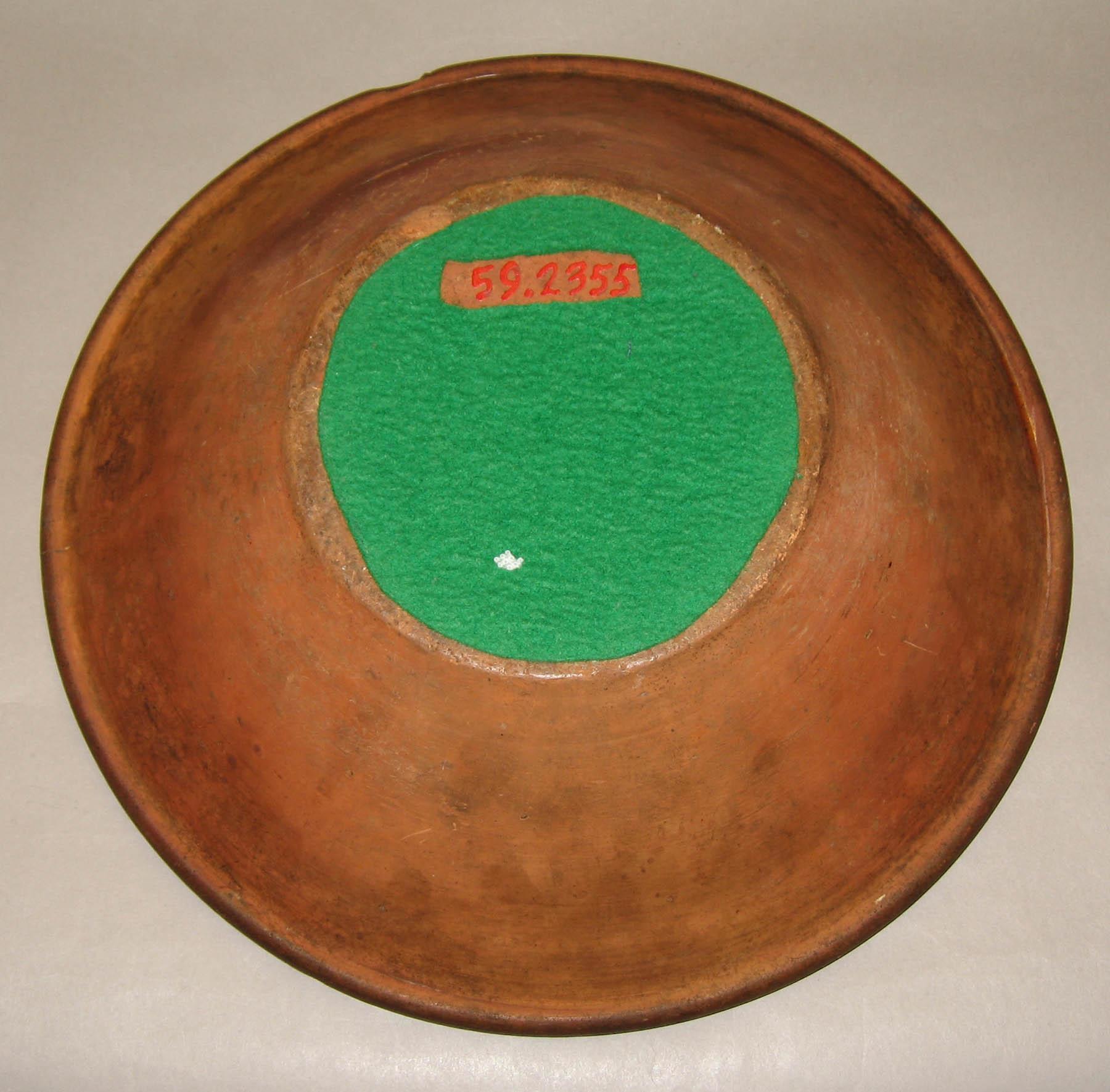 1959.2355 Slipware dish (bottom)