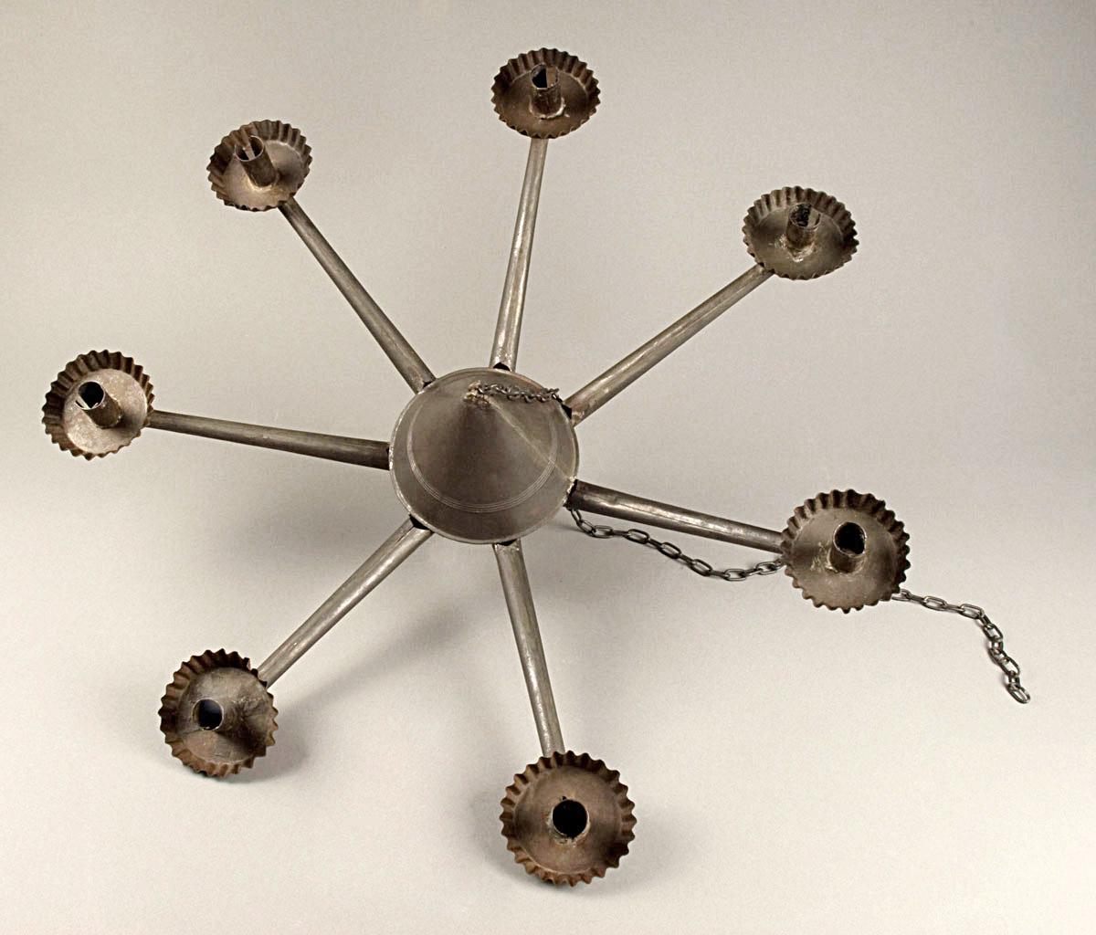 1959.2380 Chandelier (view 2)