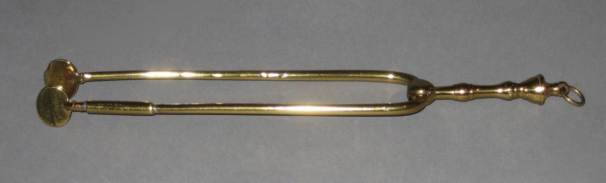 1959.2468 Tongs