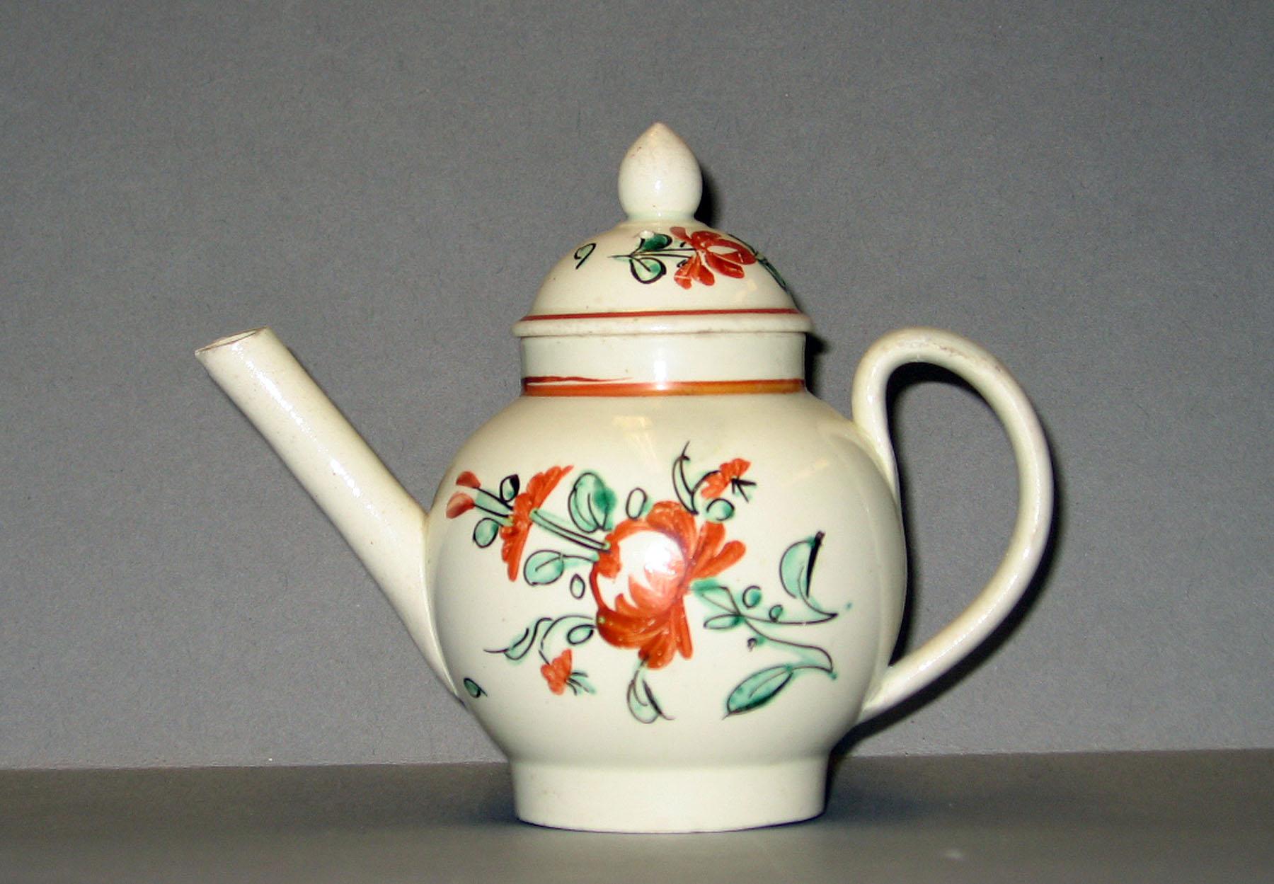 1959.2487 Creamware teapot
