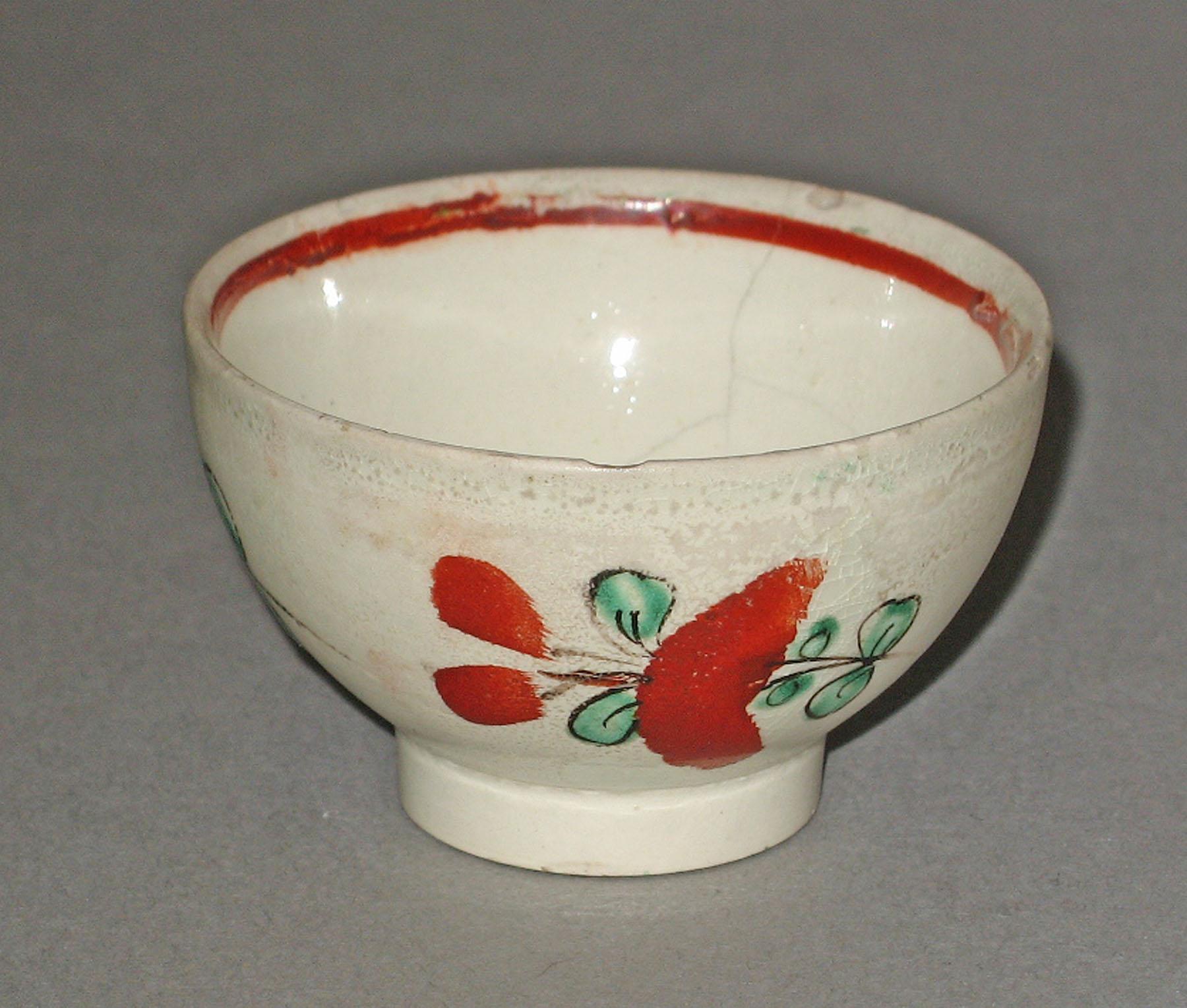 1959.2495 Creamware teabowl
