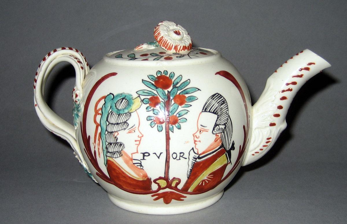 1959.2498 Teapot, side 1