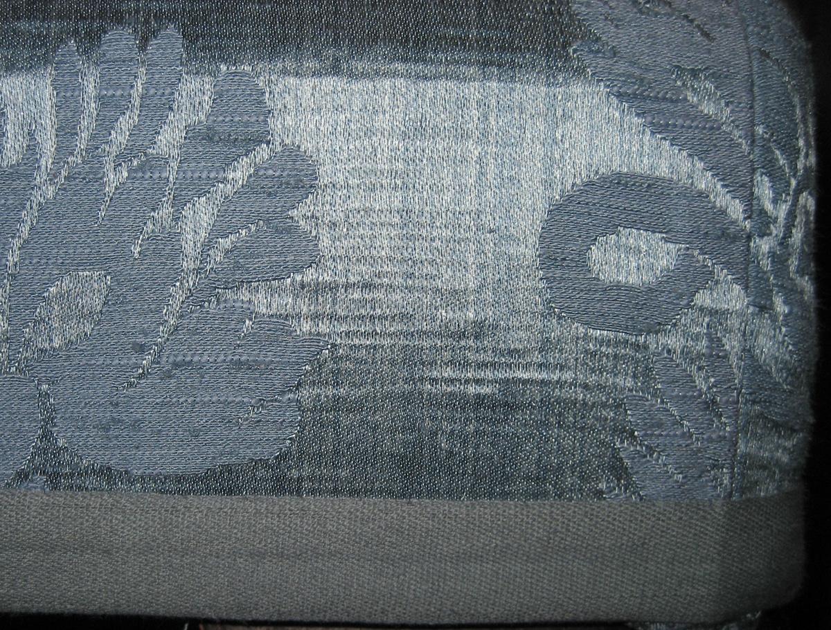 1959.2512 fabric detail