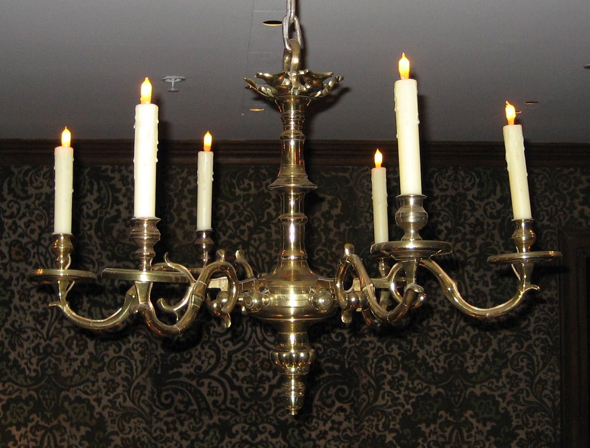 1959.2526 Chandelier
