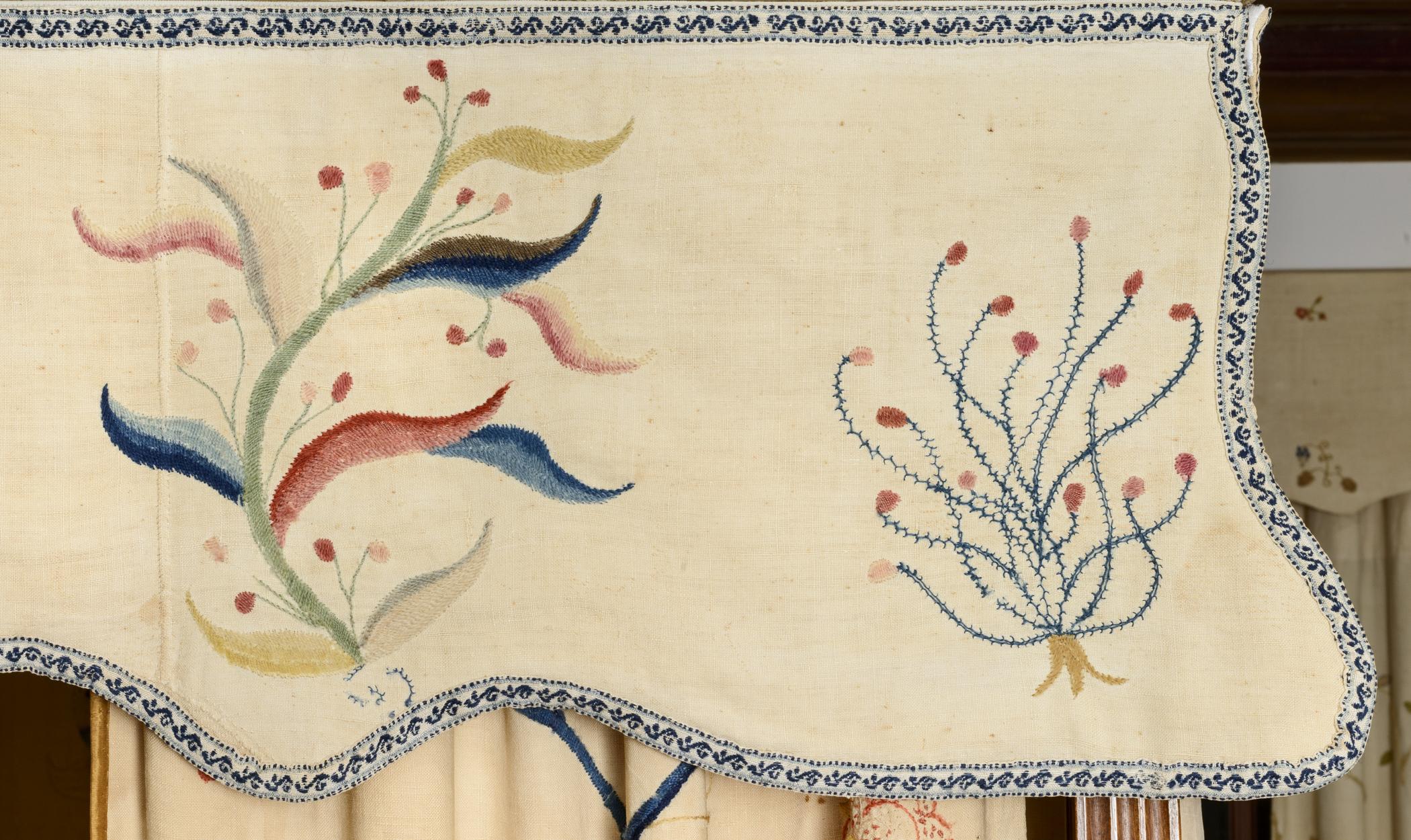 1954.0014.004 Bed hanging, detail 3