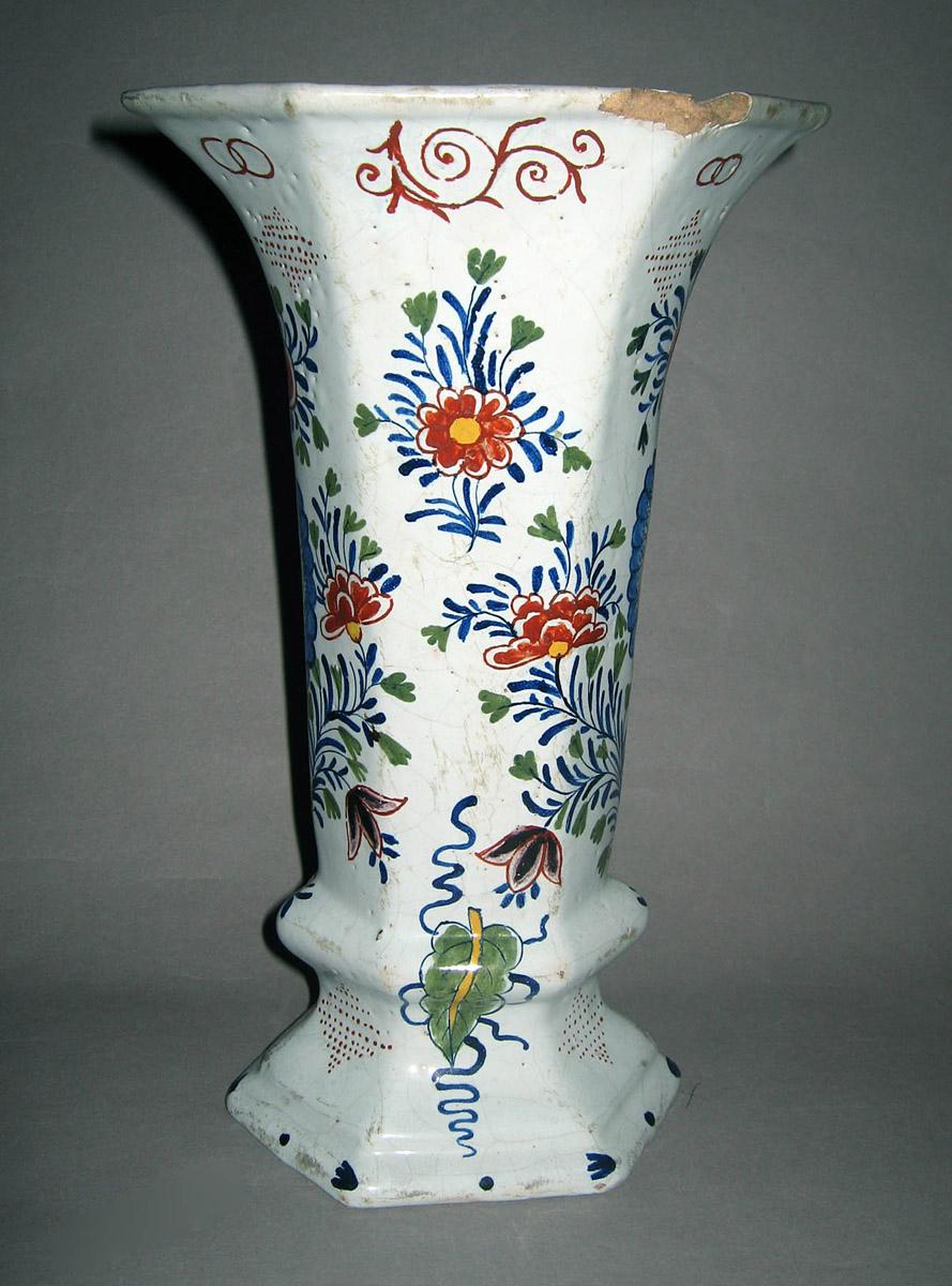1959.2551 Delft vase, reverse