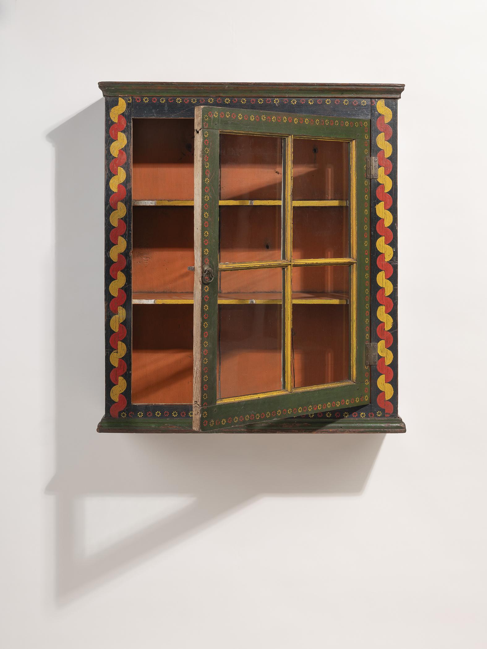 2019.0035 Cupboard, Hanging cupboard, view 3