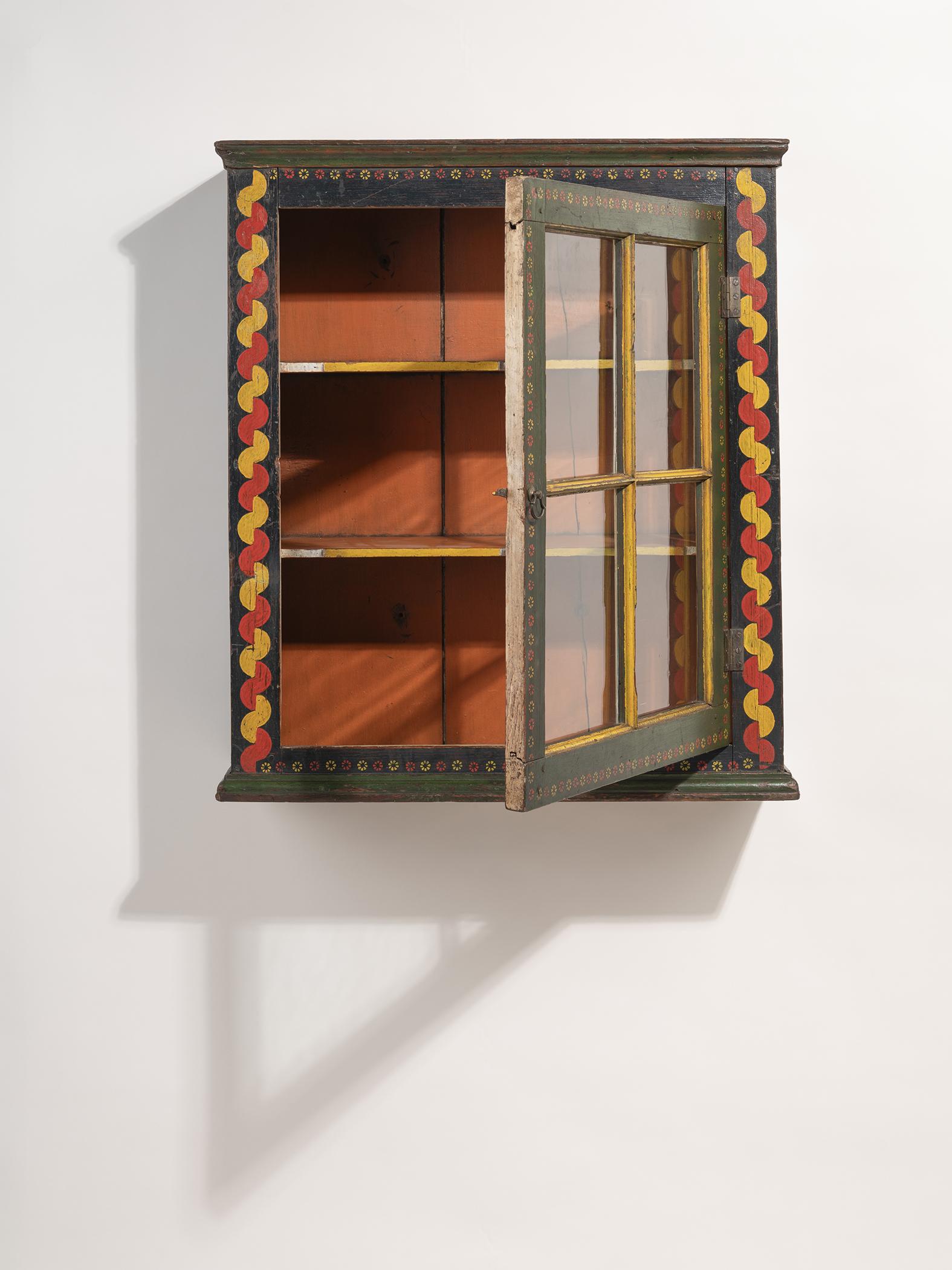 2019.0035 Cupboard, Hanging cupboard, view 4