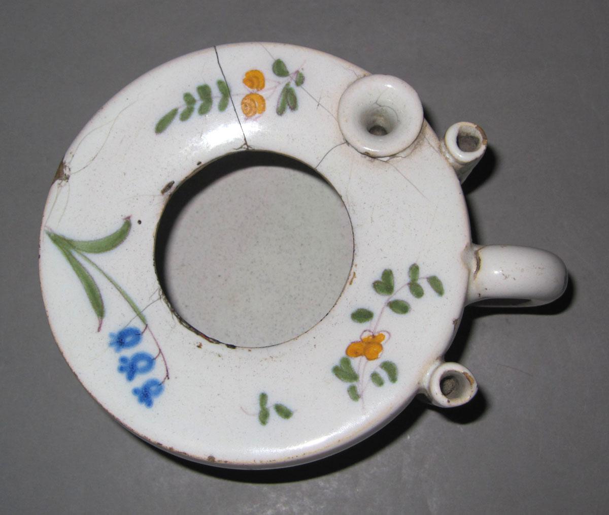1959.2556 Delft inkwell top