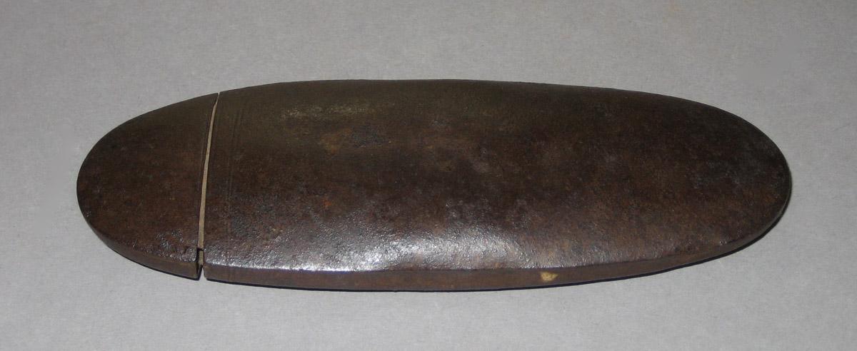 1959.2561 Spectacles case