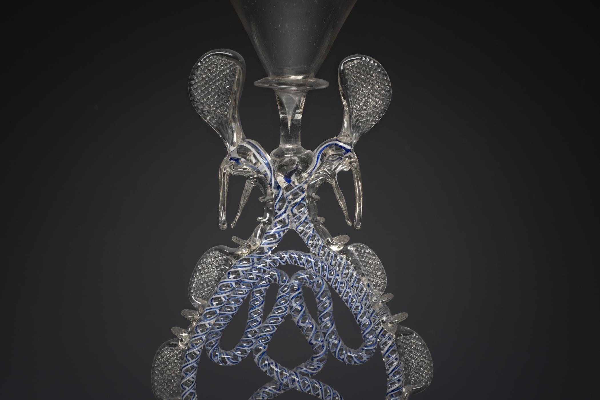 2019.0045 Glass (for drinking), detail 2