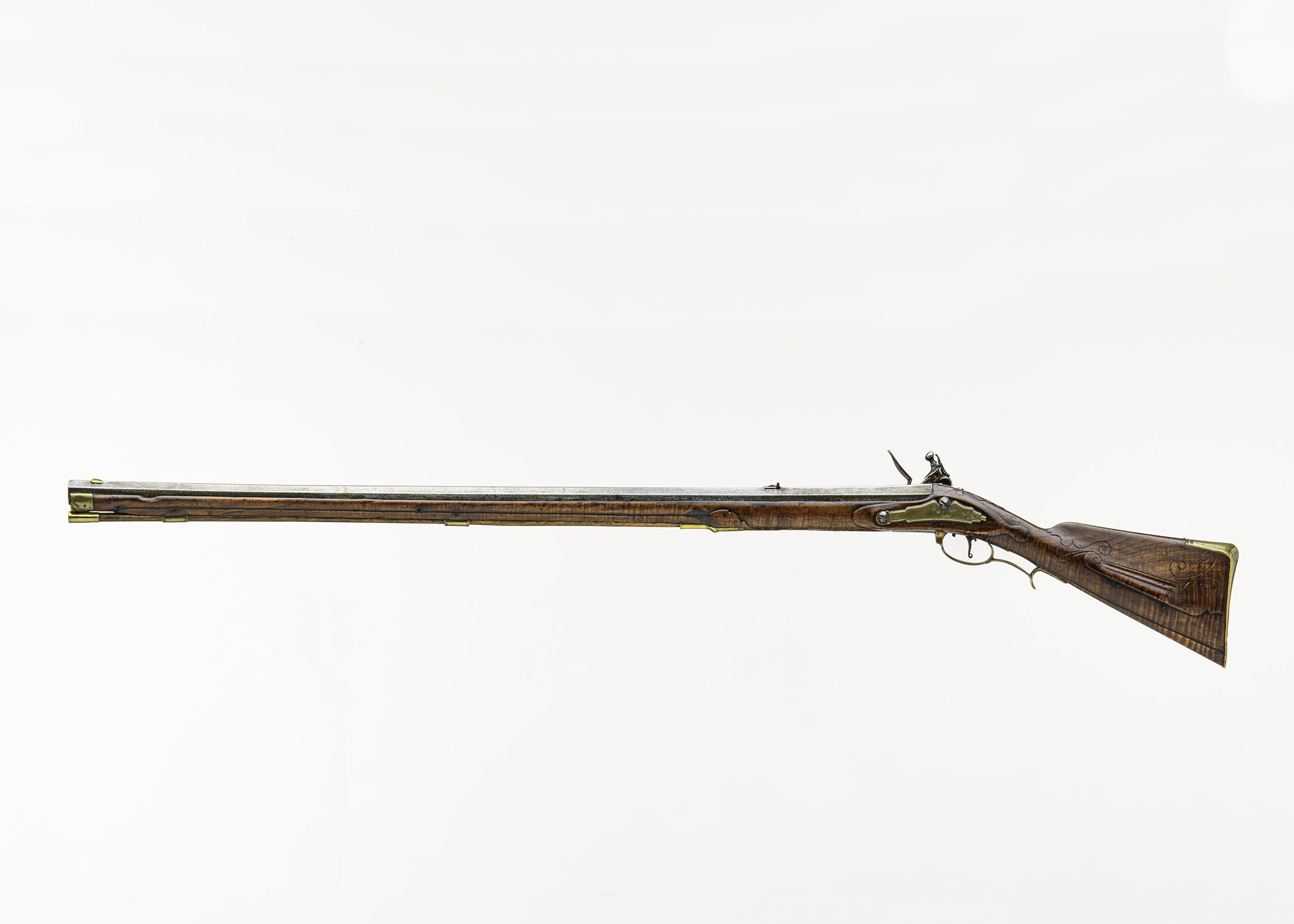 2019.0042.001 Rifle, Flintlock rifle, left side
