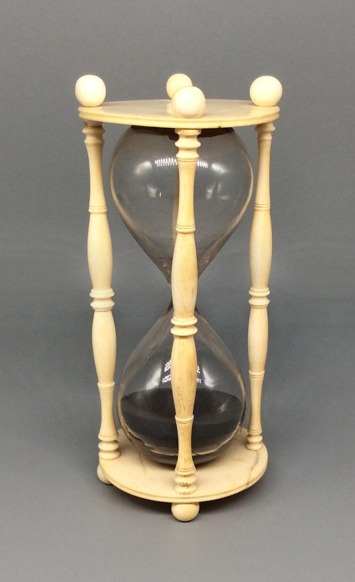 1959.2587 Hourglass, view 2