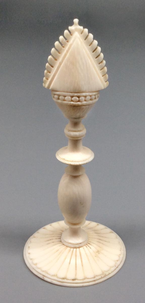1959.0539 C Chess piece, view 2
