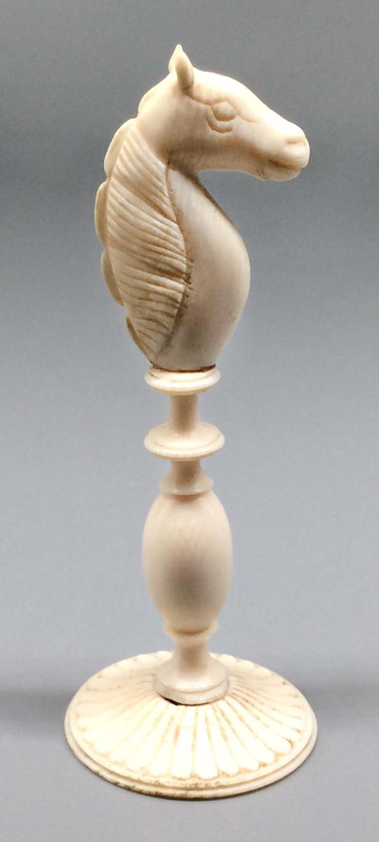 1959.0539 F Chess piece, view 1
