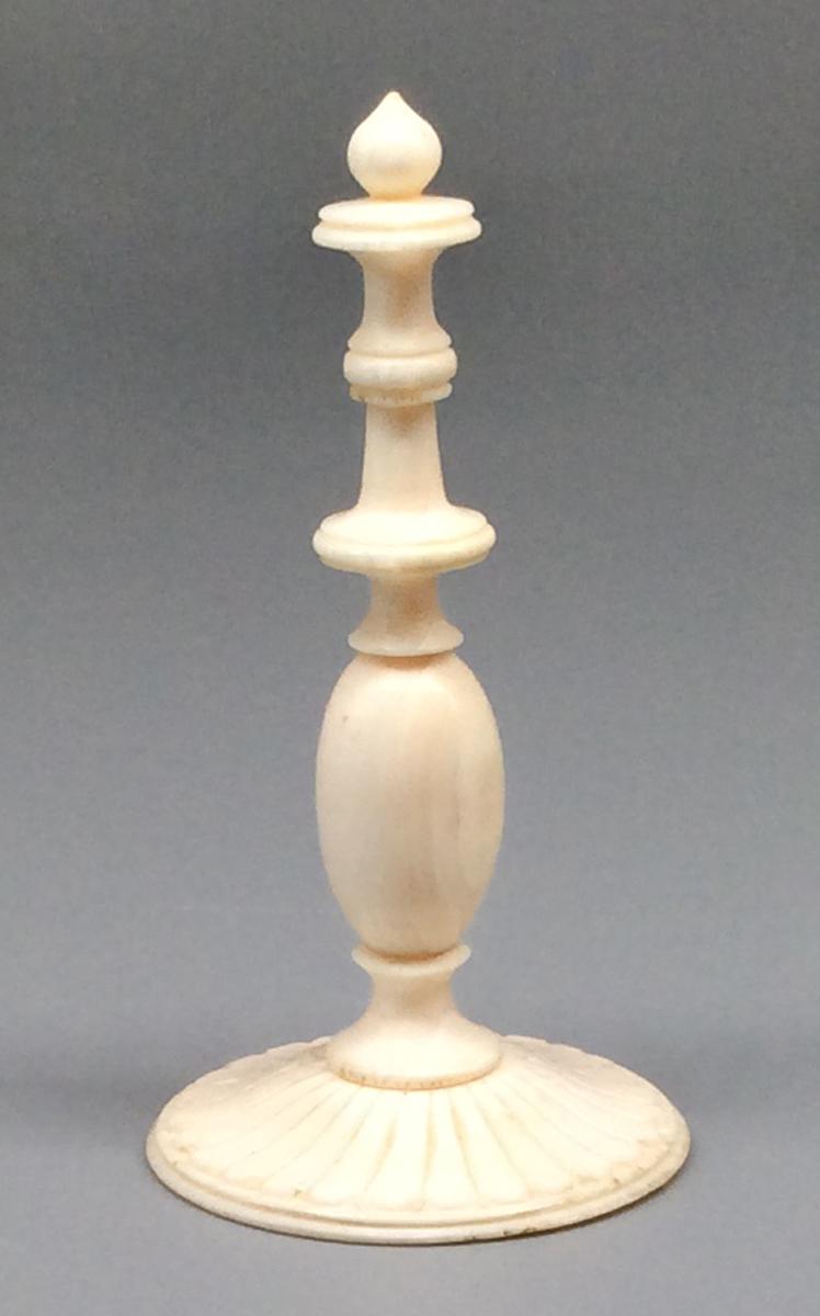 1959.0539 I Chess piece, view 2