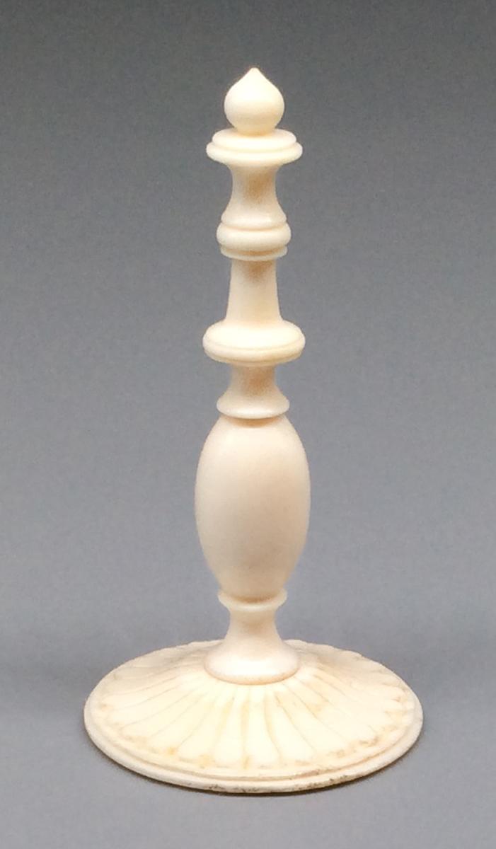 1959.0539 K Chess piece, view 2