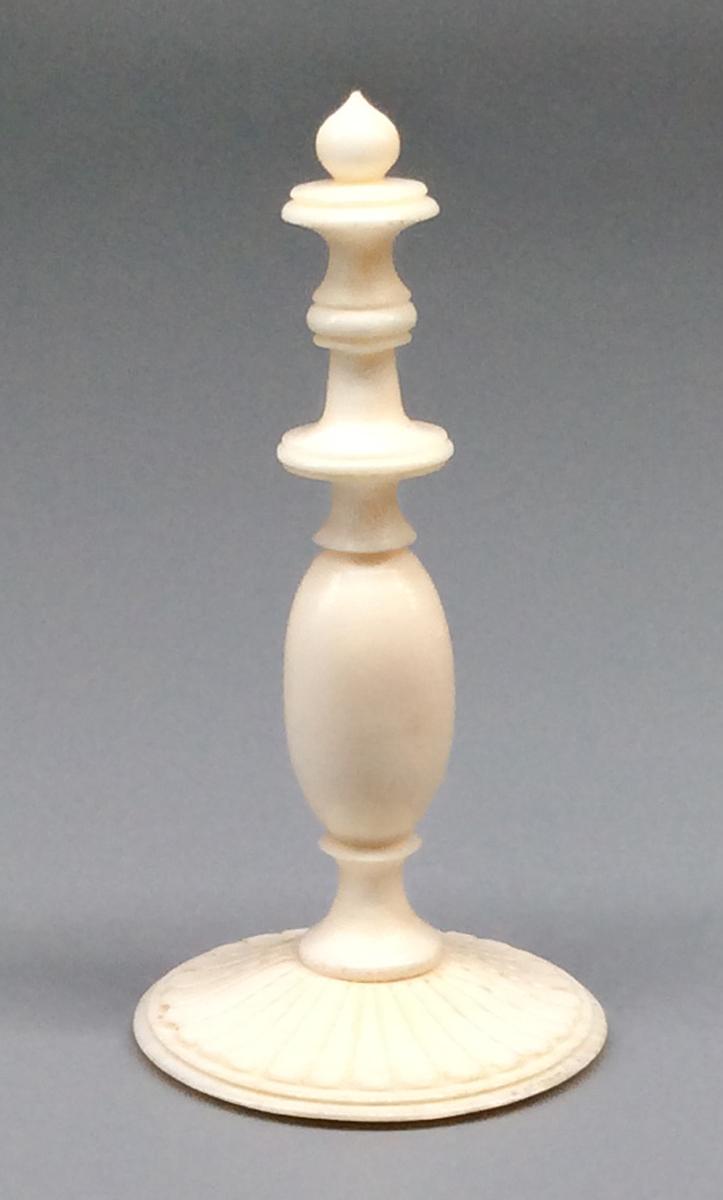 1959.0539 M Chess piece, view 1