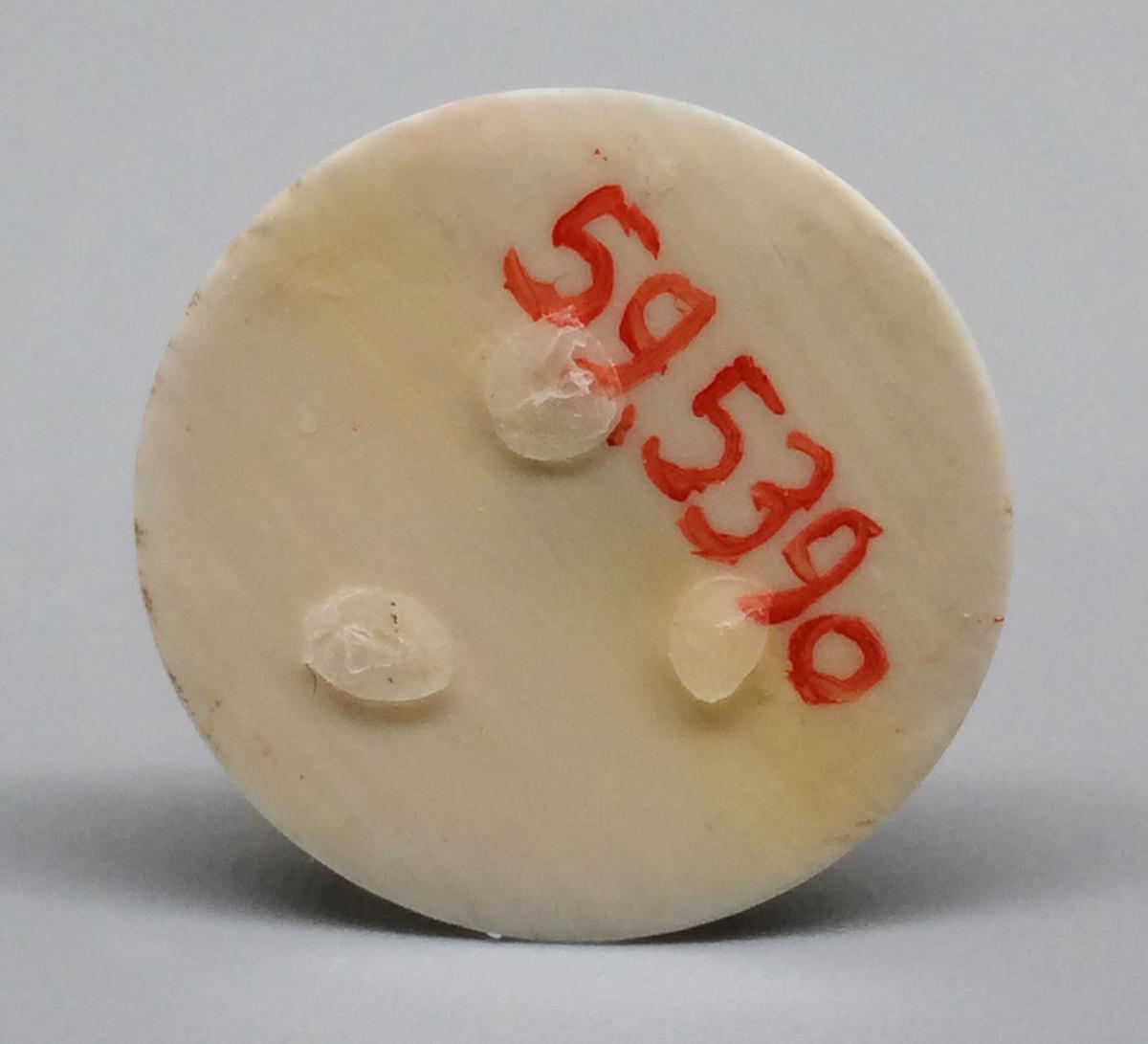 1959.0539 O Chess piece, view 3